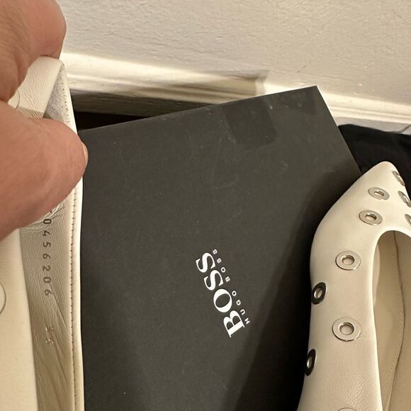 BOSS Hugo Boss Rose Grommet Studdet  ballet flat all leather size 5, new - Picture 15 of 16